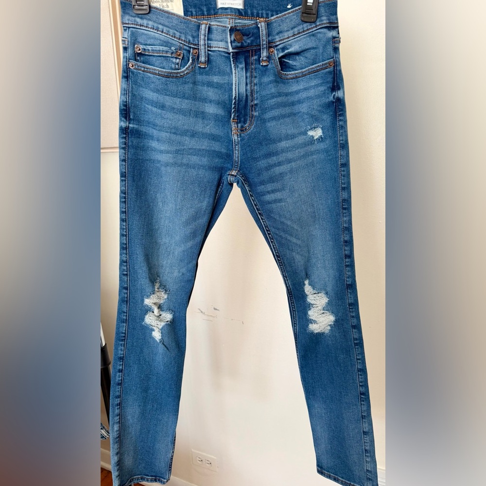 Abercrombie & Fitch Classic Blue Jeans Men’s Size 28 (Preloved)